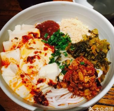 云师傅美食坊连锁餐饮公司